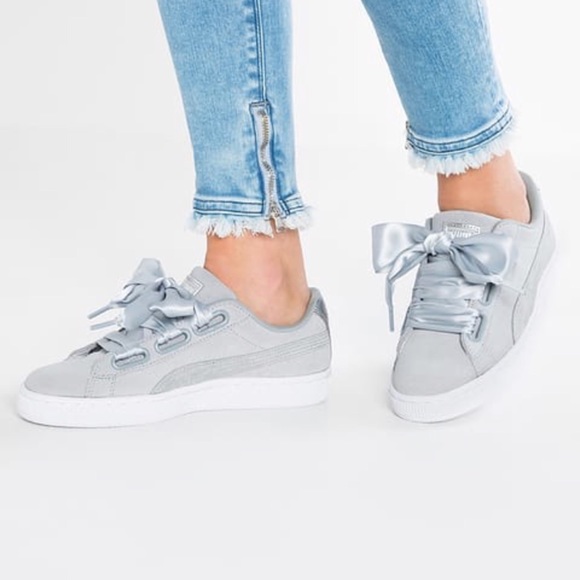 NWOB Puma Suede Heart in cornflower blue - Picture 3 of 8